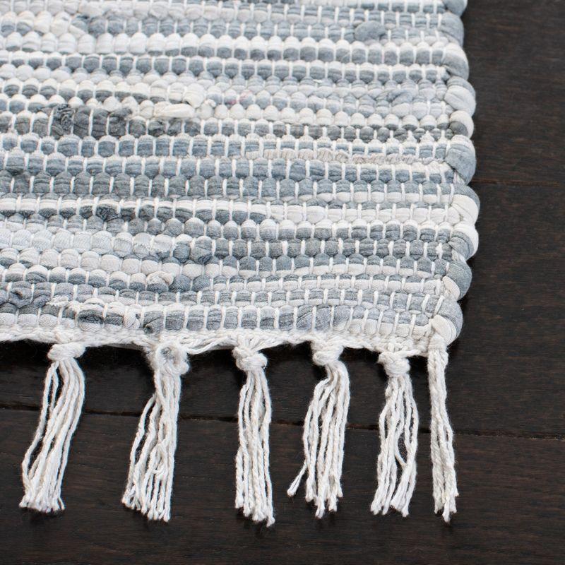 Montauk MTK753 Hand Woven Runner Rug - Silver - 2'3"x6' - Safavieh.
