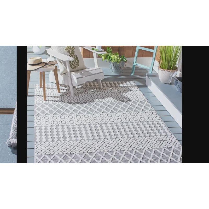 Cabana CBN652 Loomed Indoor Area Rug - Ivory/Grey - 4'5"x6'5" - Safavieh