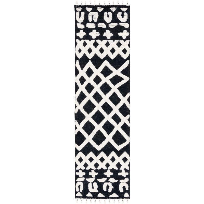 Casablanca CSB524 Hand Knotted Runner Rug - Black/Ivory - 2'3"x8' - Safavieh.