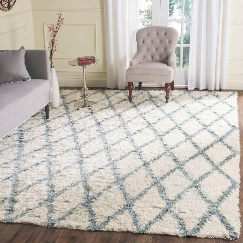 Kenya Hand Knotted 80% Wool, 20% Cotton Geometric Rug