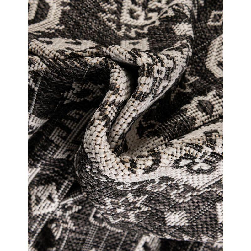 Unique Loom 7' 10 x 7' 10 Square Indoor/Outdoor Aztec Charcoal Gray Area Rug