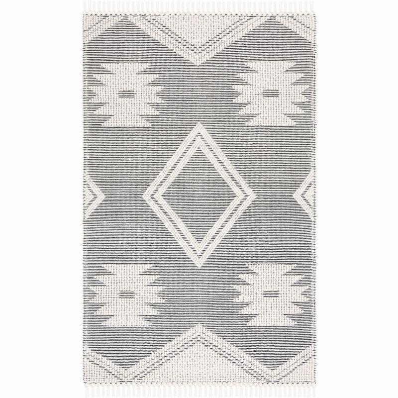 Handwoven Ivory and Black Wool Diamond Area Rug, 5' x 8'