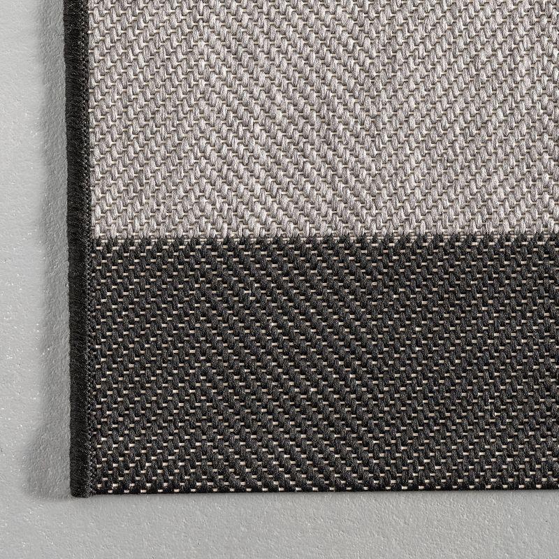 Nuloom Alexis Striped 2x3 Indoor/Outdoor Accent Rug for Living Room Patio Deck Front Porch Entryway Kitchen, Black/Light Grey