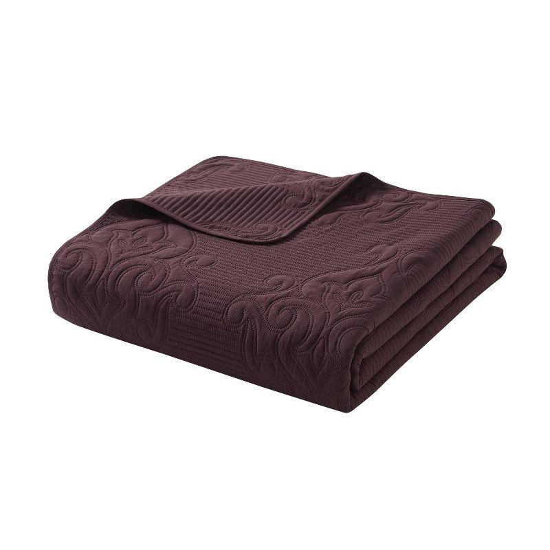 VCNY Solomun 3-Piece Pinsonic Damask Microfiber Quilt Set