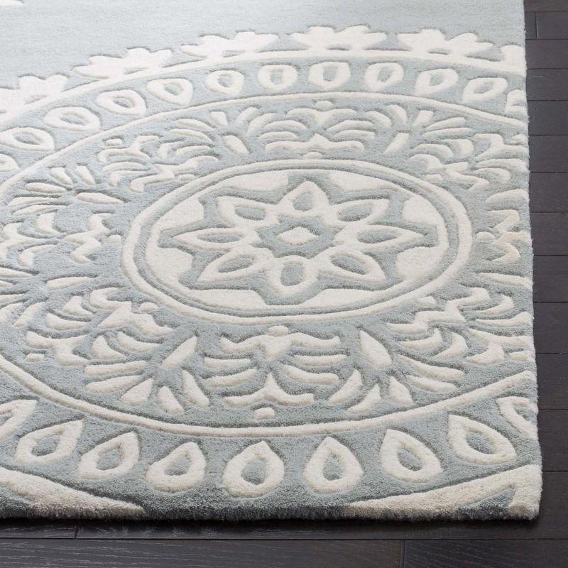 Hand-Tufted Gray Wool Reversible Area Rug - 3' x 5'