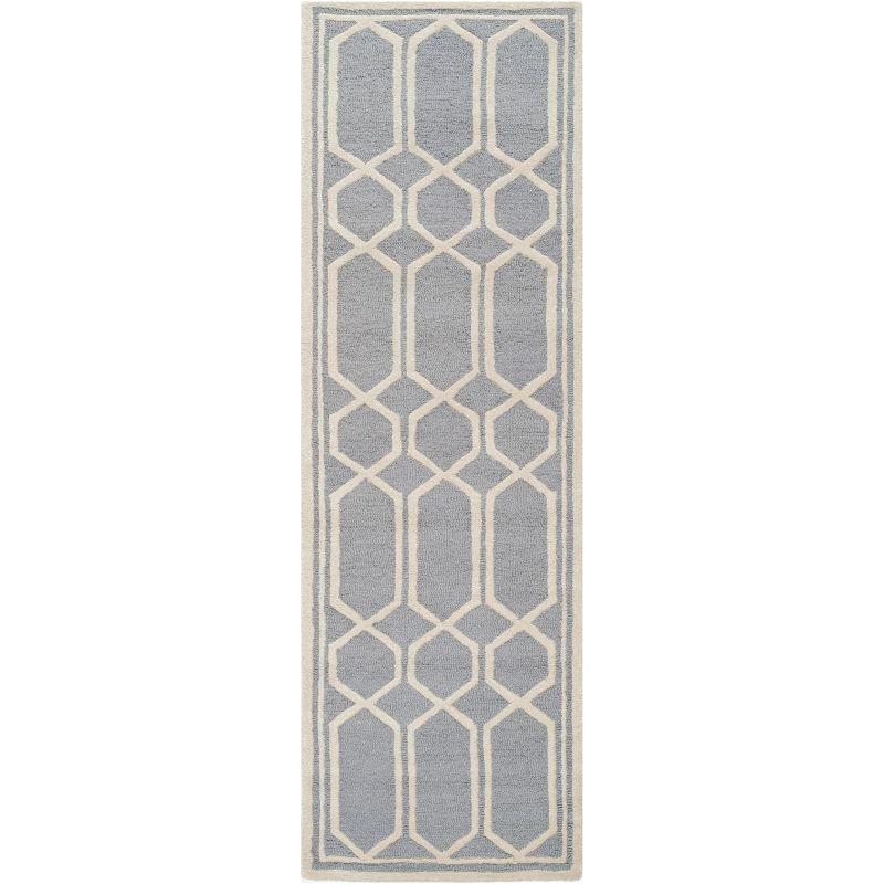 Ivory and Silver Hand-Tufted Wool Area Rug, 2'6" x 8'