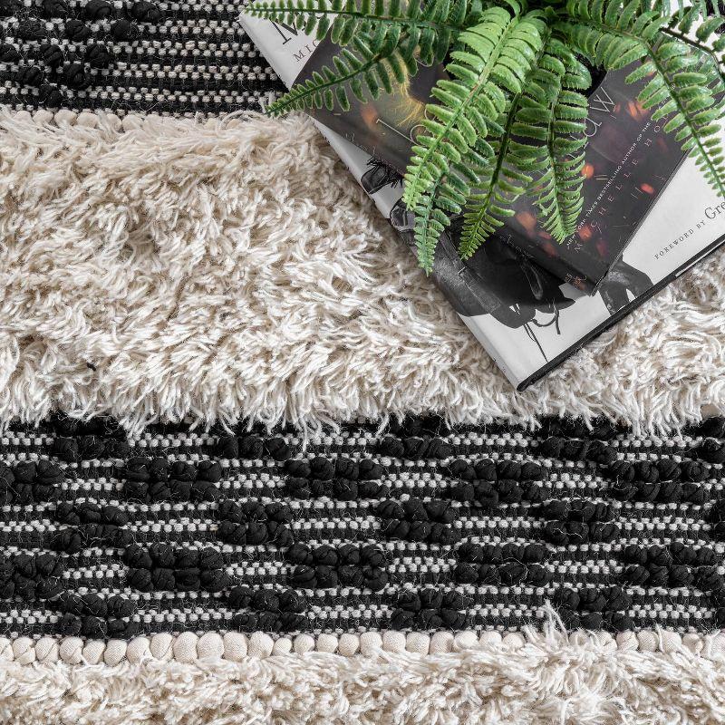 Nuloom Handmade Striped Delia Shag Indoor Area Rug, 6' x 9', Ivory