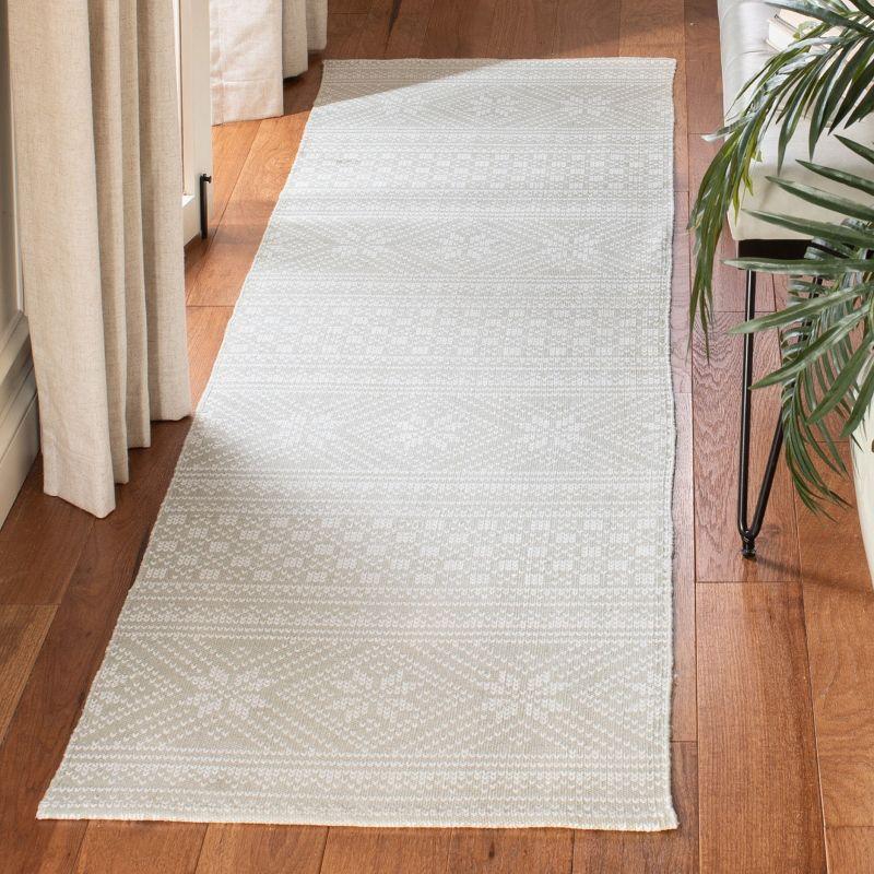 Cedar Brook CDR711 Loomed Indoor Runner Rug - Silver/Ivory - 2'3"x8' - Safavieh