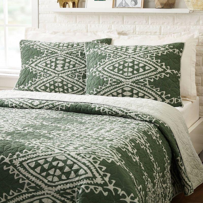 Aisha 3-Piece Quilt set by Justina Blakeney