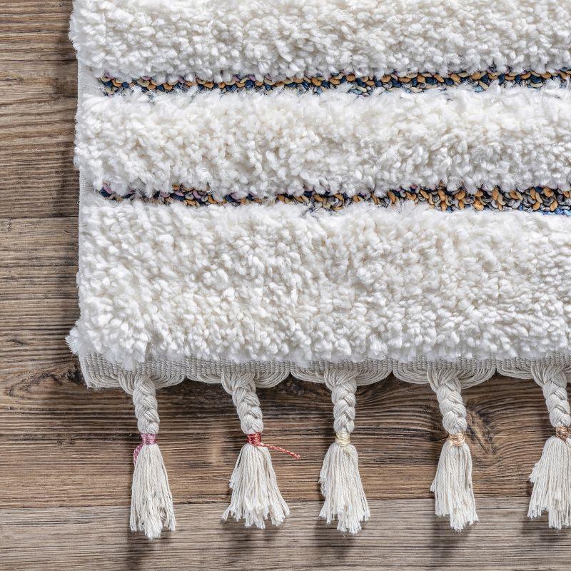 Ivory Braided Synthetic 52"x24" Easy-Care Rectangular Rug