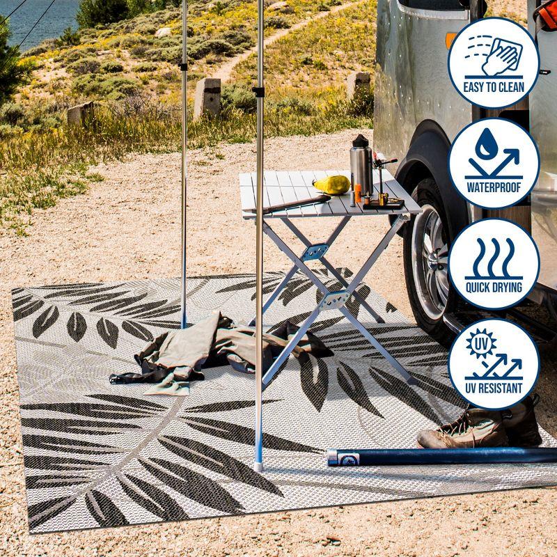 8' x 10' Havana Tropical Palm Leaf Indoor/Outdoor Area Rug, Gray/Black - JONATHAN Y