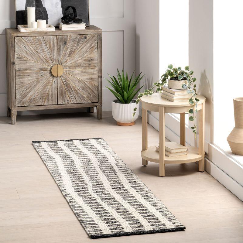Gracie Oaks Parker Check Textured Ivory Area Rug