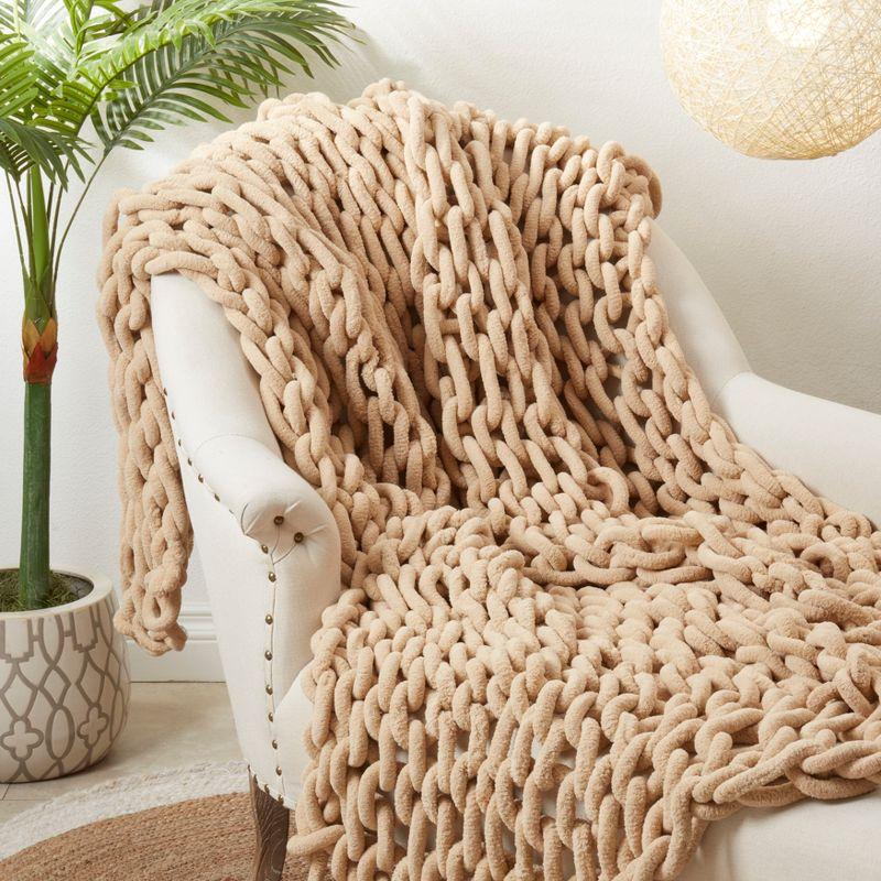 Saro Lifestyle Textured Chunky Knit Cozy Throw