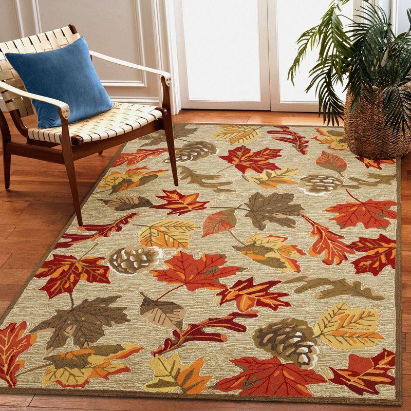 Liora Manne Ravella Falling Leaves Indoor/Outdoor Rug Natural 5' x 7'6"