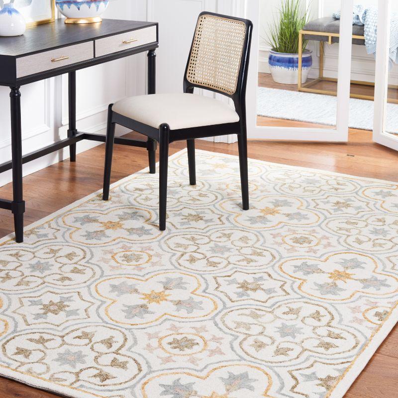 Hololive Ivory/Grey Hand-Tufted Wool Medallion Area Rug