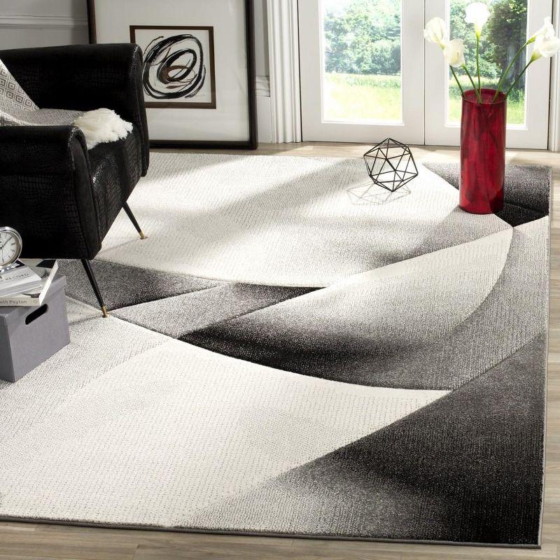 Mid-Century Modern Geometric Grey Synthetic Area Rug 5'3" x 7'6"