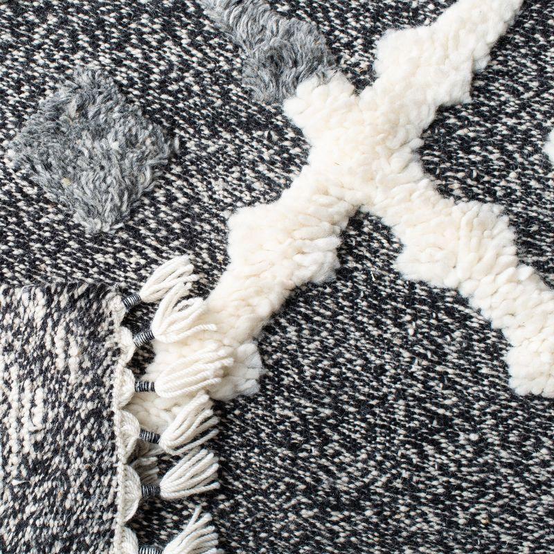 Casablanca CSB548 Hand Knotted Indoor Area Rug - Black/Grey - 4'x6' - Safavieh