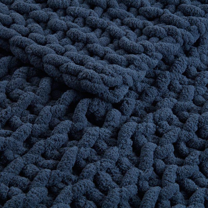 Gracie Mills Gracie Mills Dana Handmade Chenille Chunky Knit Throw Blanket
