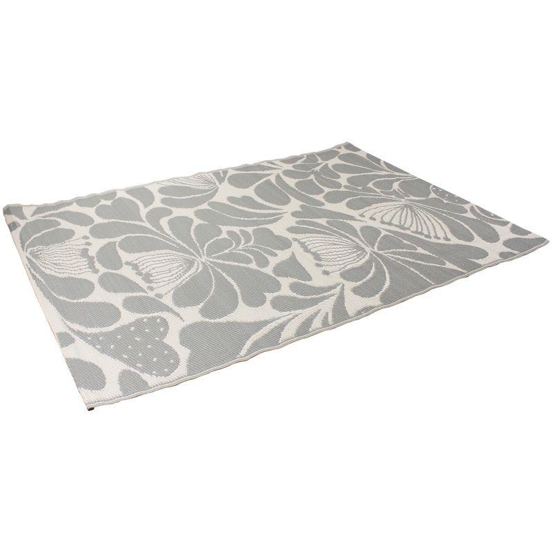 Northlight 4' x 6' Gray and Off White Floral Rectangular Outdoor Area Rug