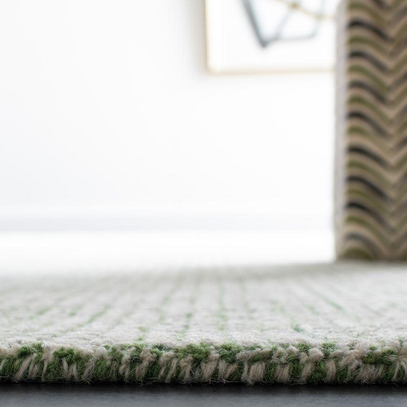 Abstract ABT470 Handmade Indoor Area Rug - Ivory/Green - 4'x6' - Safavieh