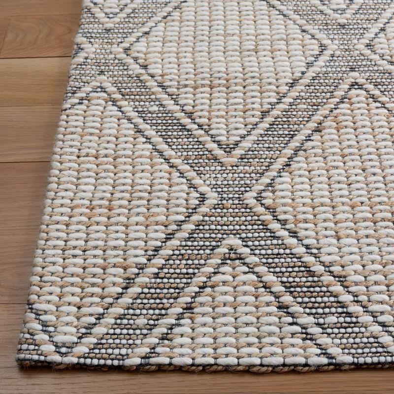 Ivory Diamond Flat Woven Round Wool Area Rug