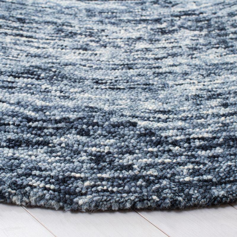 Ikat IKT633 Hand Tufted Accent Rug - Grey - 3'x5' - Safavieh