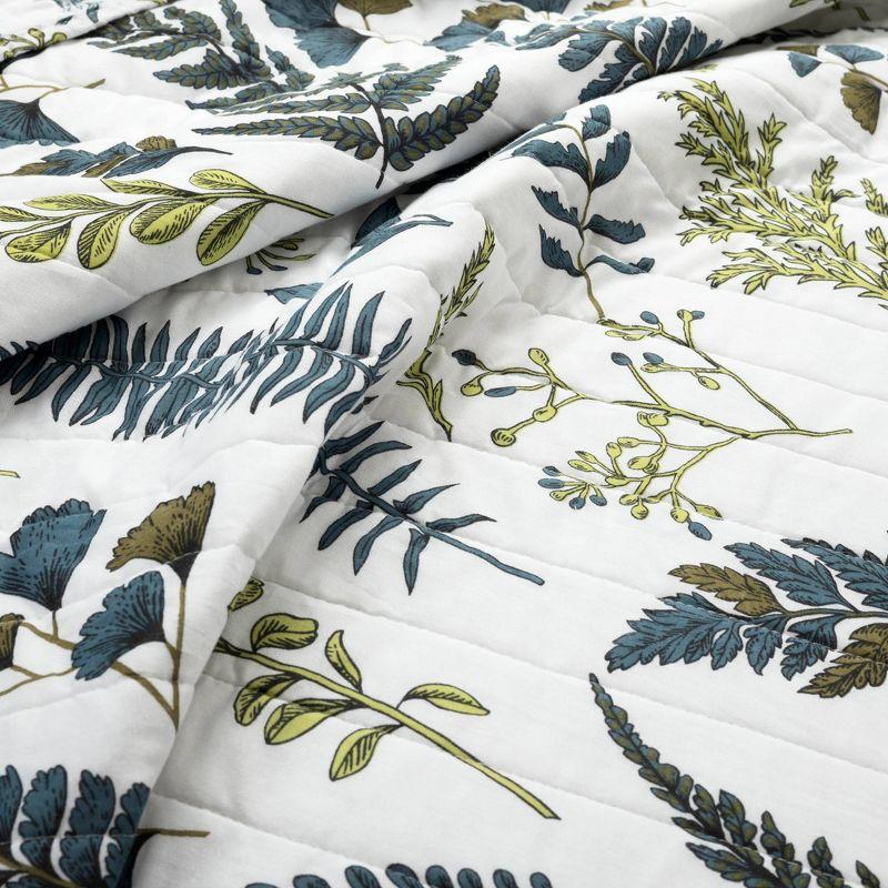Full/Queen Devonia Reversible Oversized Quilt Set White/Green - Lush Décor: 320 Thread Count, Botanical Pattern, Includes Pillow Shams