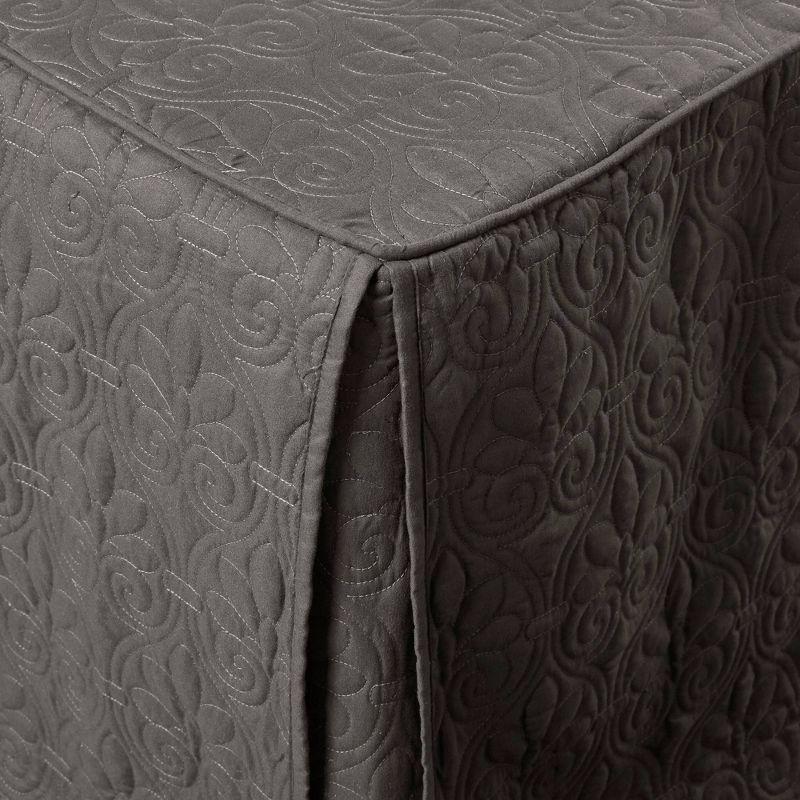 Quebec 3 Piece Split Corner Pleated Quilted Bedspread