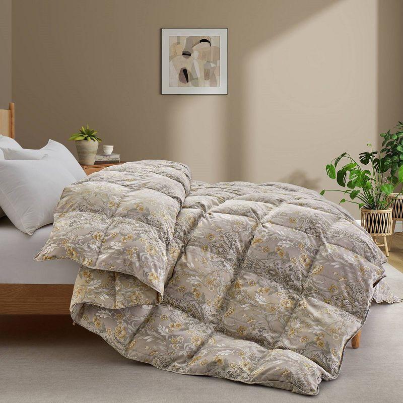 Lark Manor™ Iftekar All Season Paisley Floral Printed Vintage Goose Feather Down Comforter