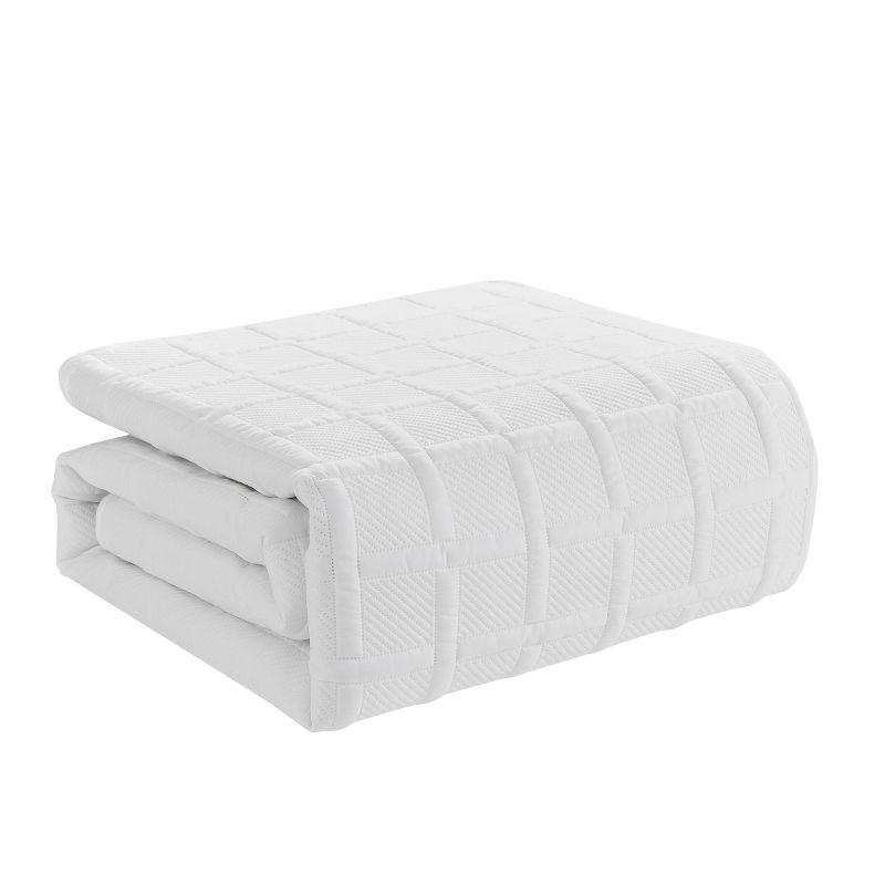 VCNY Square 3-Piece Solid Pinsonic Textured Quilt Set