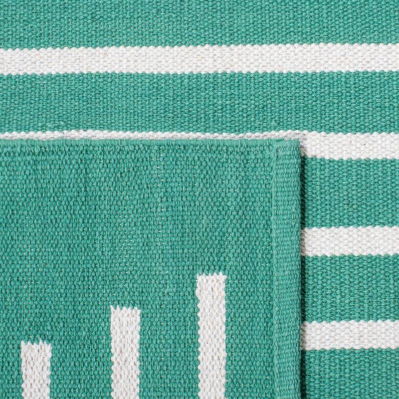 Montauk MTK313 Hand Woven Indoor Accent Rug - Dark Green/Ivory - 4'x6' - Safavieh