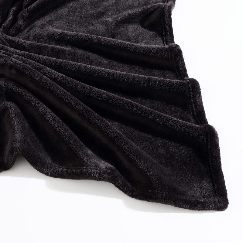 Ultra Soft Black Fleece Packable Throw Blanket