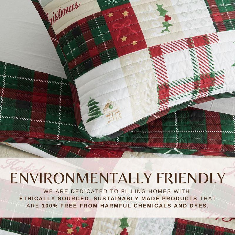 Cheerful Holiday Reversible Quilt Set with Shams - Great Bay Home (Twin / Twin XL, Holiday Patchwork)