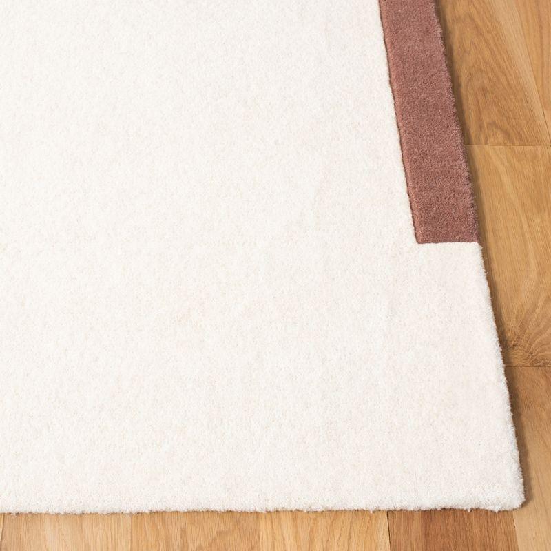 Fifth Avenue FTV110 Hand Tufted Runner Rug - Ivory/Black - 2'3"x10' - Safavieh.