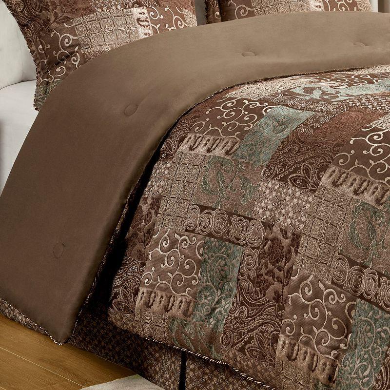 Gracie Mills Lange 4-Piece Patchwork Chenille Jaquard Comforter Set