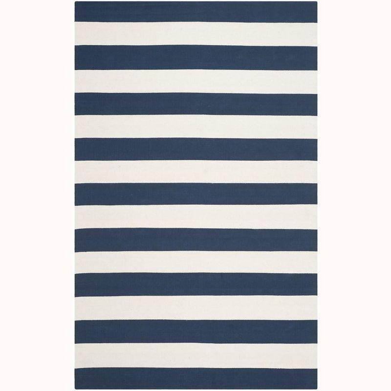 Montauk MTK712 Hand Woven Indoor Area Rug - Navy/Ivory - 8'9"x11'9" - Safavieh.