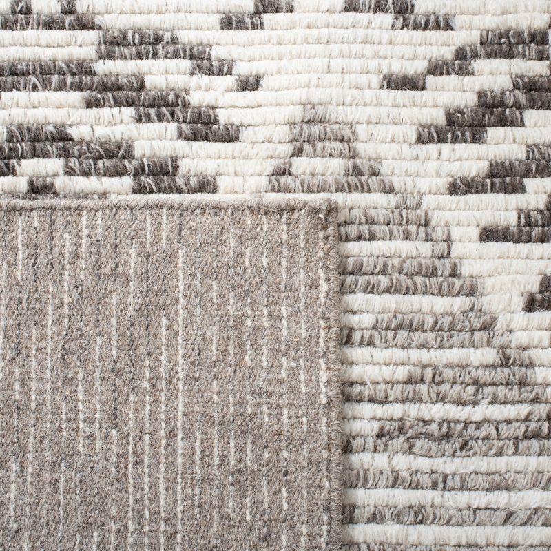 Kenya KNY175 Hand Knotted Area Rug - Grey/Ivory - 6'x9' - Safavieh