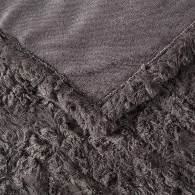 Beautyrest Beautyrest Zuri Oversized Heated Faux Fur Throw