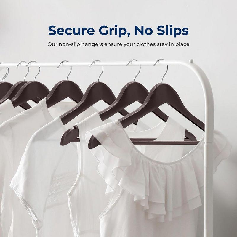 SereneLife Non-Slip Standard Hanger