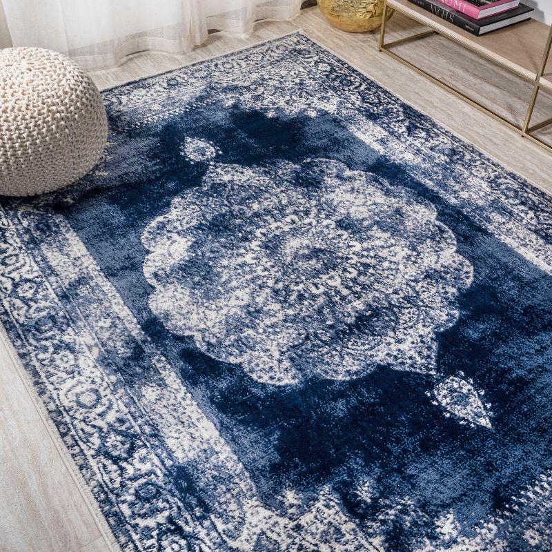 Elegant Navy/Ivory Persian Medallion 4' x 6' Synthetic Area Rug