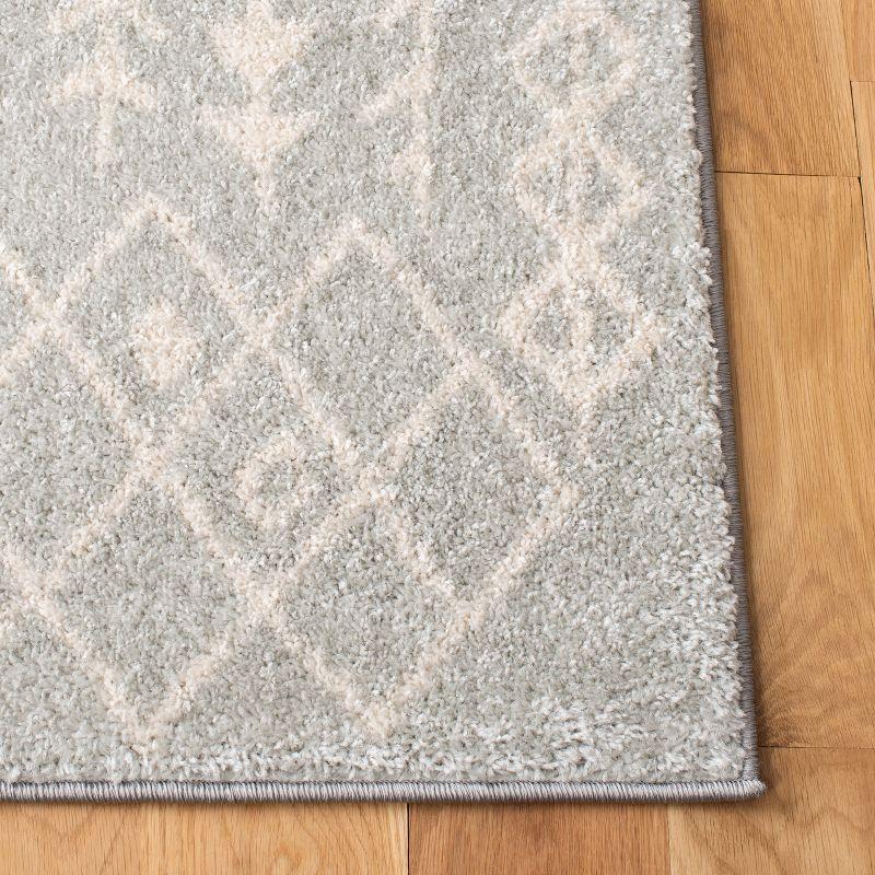 Reversible Light Grey/Ivory Synthetic 6' x 9' Area Rug