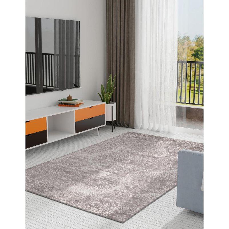 Light Gray Rectangular Stain-Resistant Indoor Area Rug