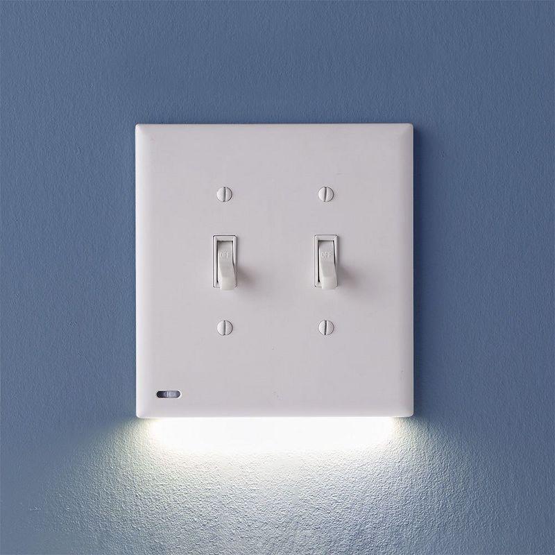 SnapPower SwitchLight Double-Gang Wall Plate Night Light - Bright / Dim / Off Sensor - Toggle, White (1 Pack)