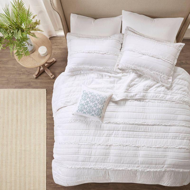 White King Reversible Microfiber Quilt Set with Accent Pillow