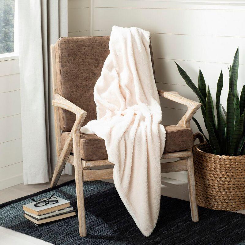 Marshmallow Throw Blanket - Crème - 50" x 60" - Safavieh .