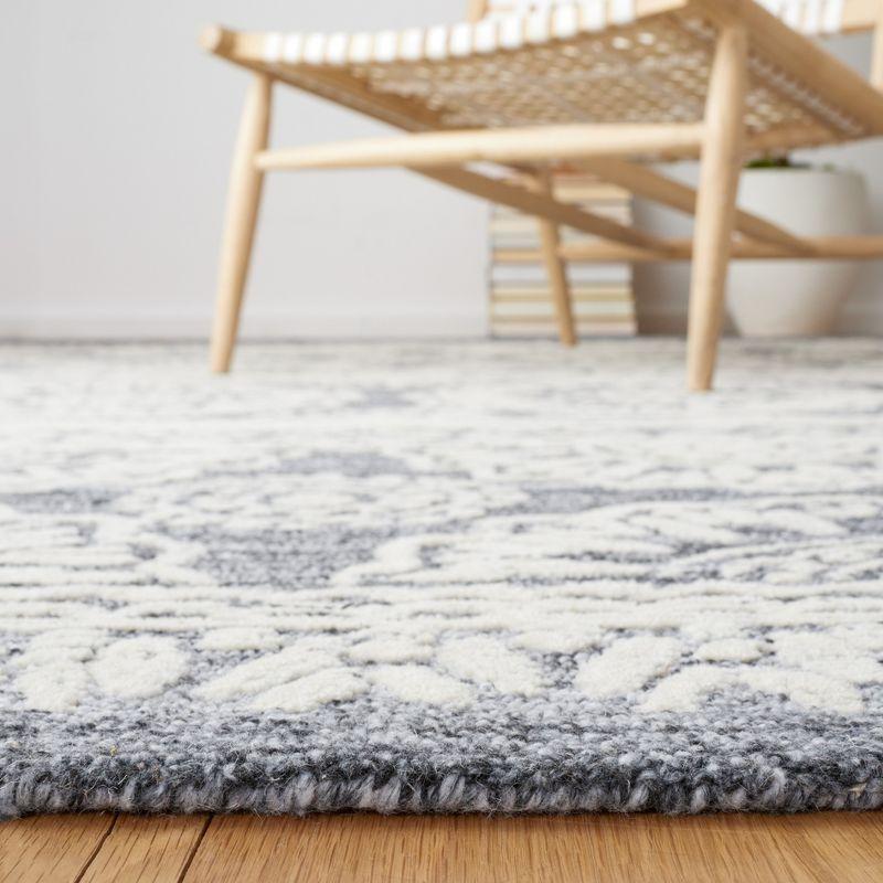 Metro MET910 Hand Tufted Area Rug - Gray/Ivory - 3'x5' - Safavieh.