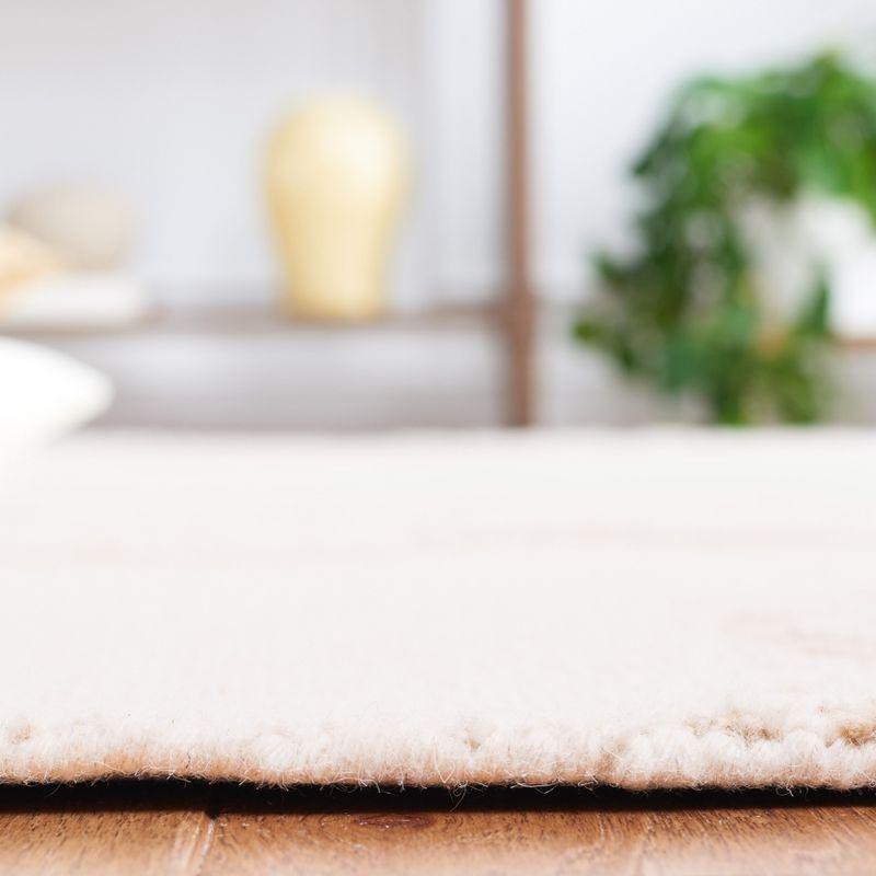 Blossom BLM108 Hand Tufted Indoor Area Rug - Ivory/Light Brown - 4'x6' - Safavieh