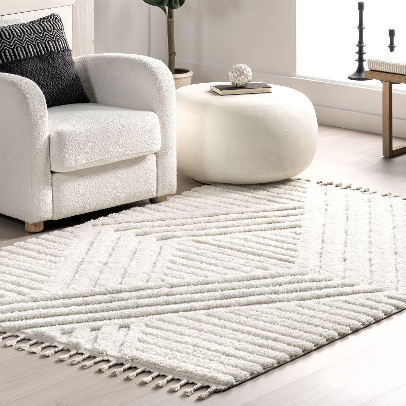 Nuloom Risette Solid 4x6 Shag Indoor Area Rug for Living Room Bedroom Dining Room Nursery Kitchen, Ivory