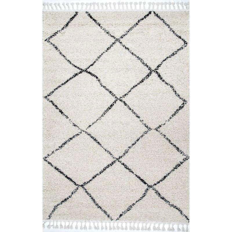 Nuloom Jessie Trellis 5x8 Indoor Area Rug for Living Room Bedroom Dining Room, Off White/Charcoal