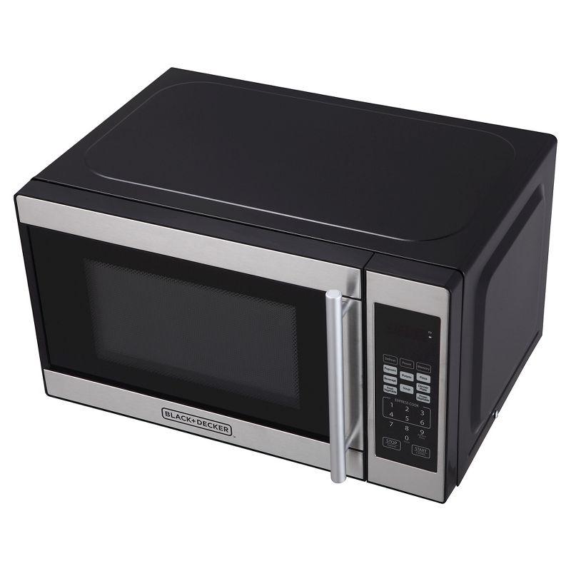 BLACK+DECKER 0.7 cu ft 700W Microwave Oven - Black - EM720CPN-P: Countertop, Small Dorm Microwave, Child Lock, 8 Programs